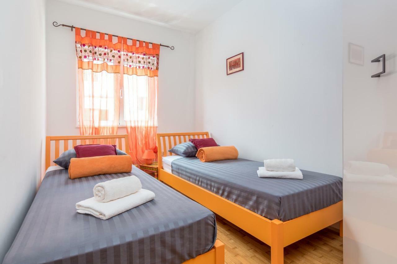 Holiday Home Harmony Žrnovnica Exterior foto